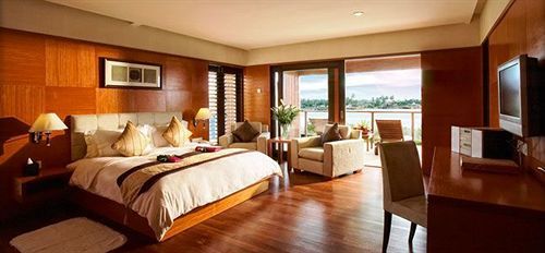 Duyong Marina & Resort Куала Теренгану Екстериор снимка