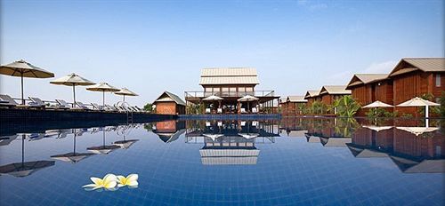 Duyong Marina & Resort Куала Теренгану Екстериор снимка